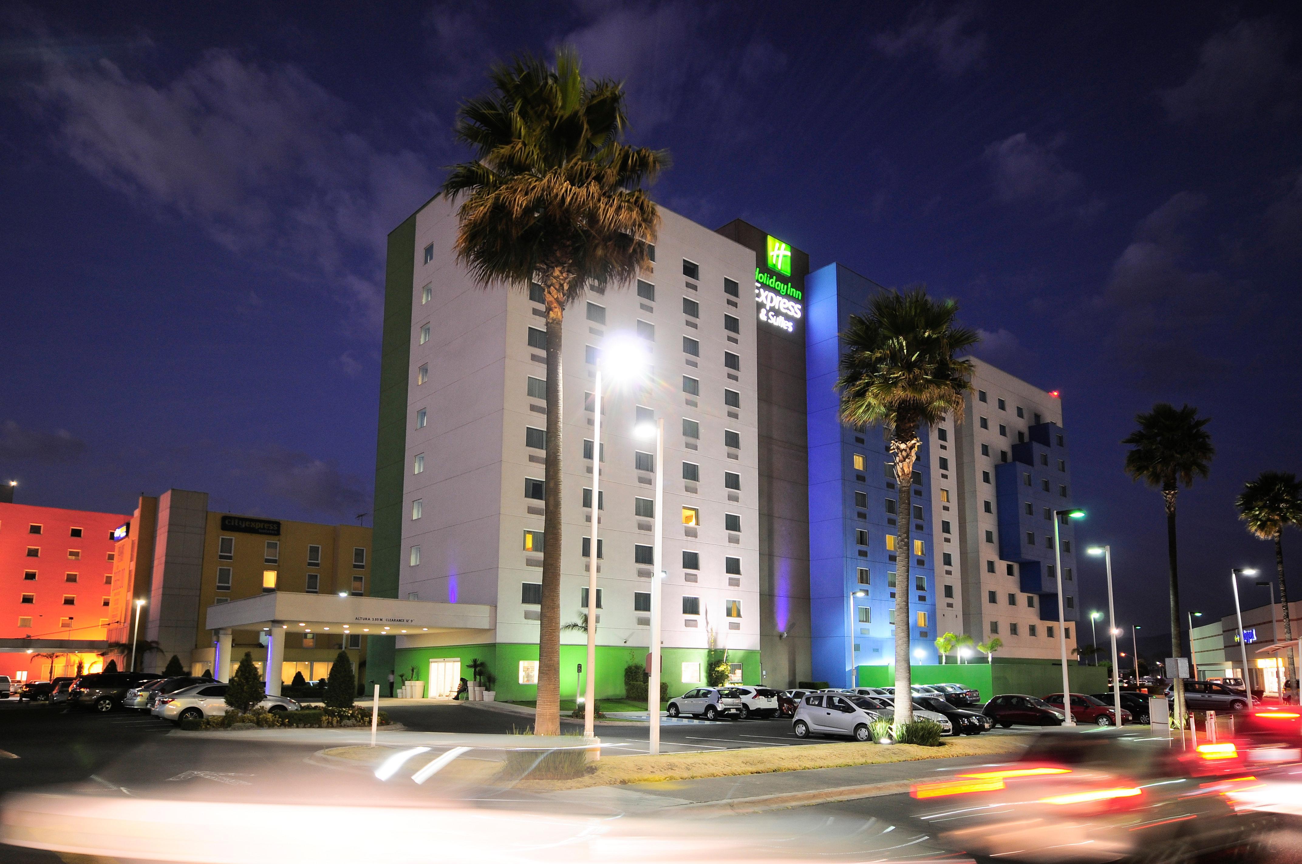 Holiday Inn Express & Suites Toluca Zona Aeropuerto By Ihg Екстер'єр фото