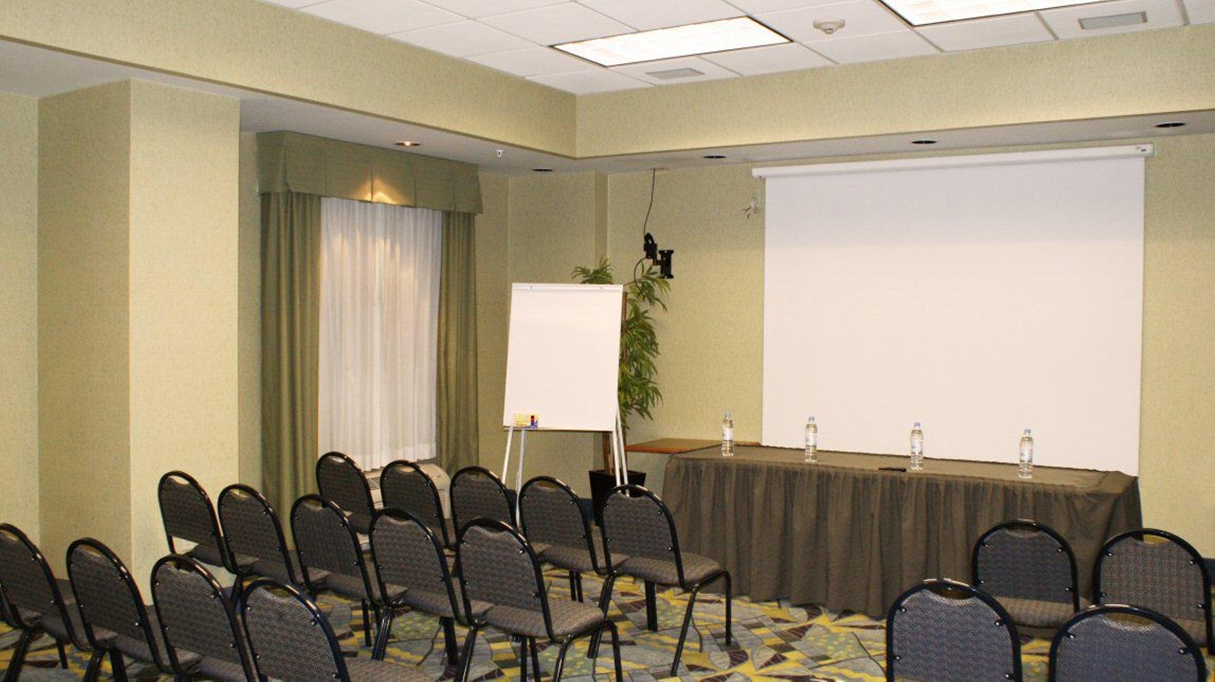 Holiday Inn Express & Suites Toluca Zona Aeropuerto By Ihg Бізнес фото