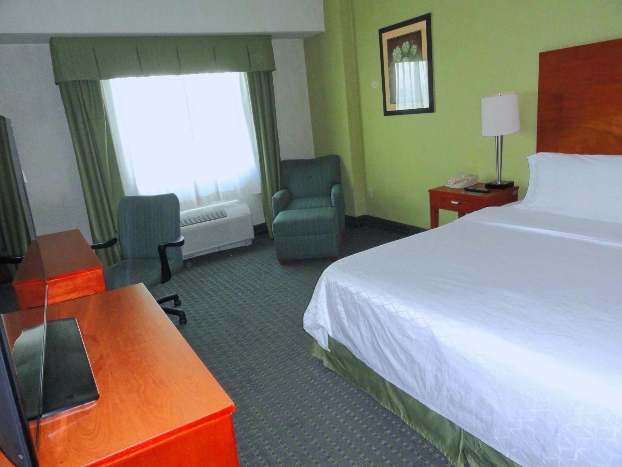 Holiday Inn Express & Suites Toluca Zona Aeropuerto By Ihg Екстер'єр фото