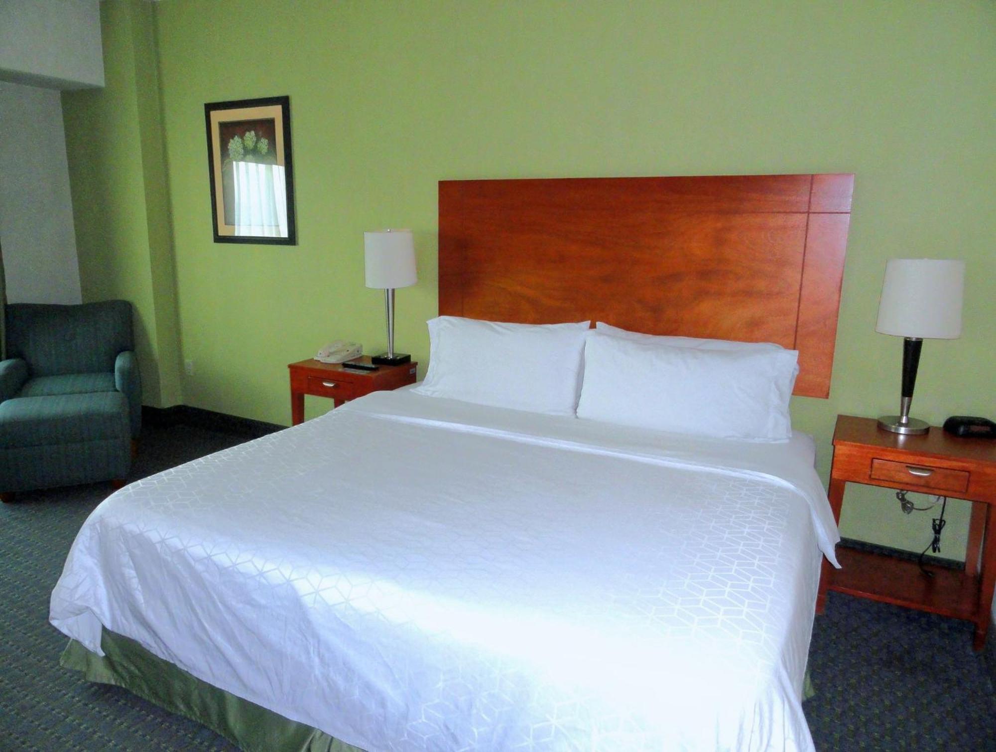 Holiday Inn Express & Suites Toluca Zona Aeropuerto, An Ihg Hotel Екстер'єр фото